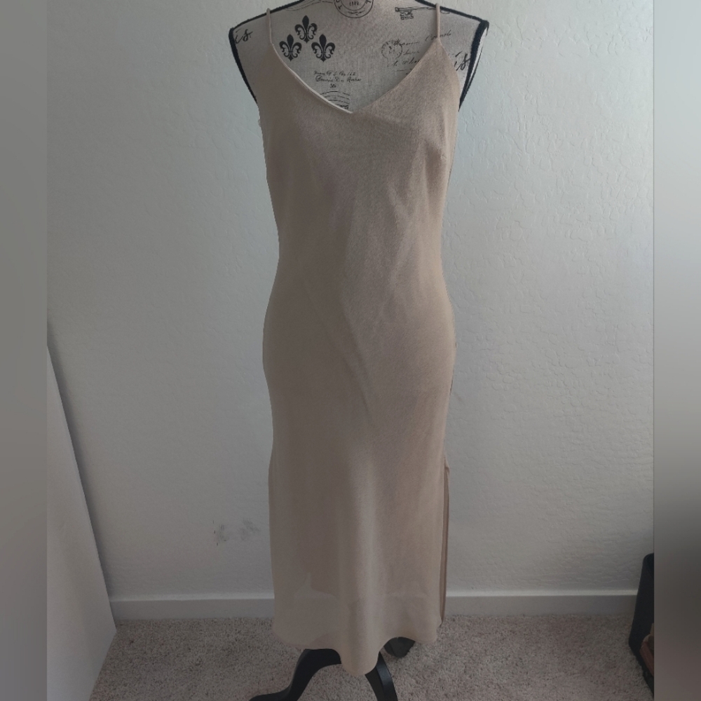 Mystic 90s/Y2K Beige tan Cream classic spaghetti strap semi-formal dress_Medium